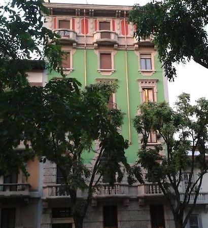 Monolocale Intimo Con Terrazzino Apartment Milan Exterior photo